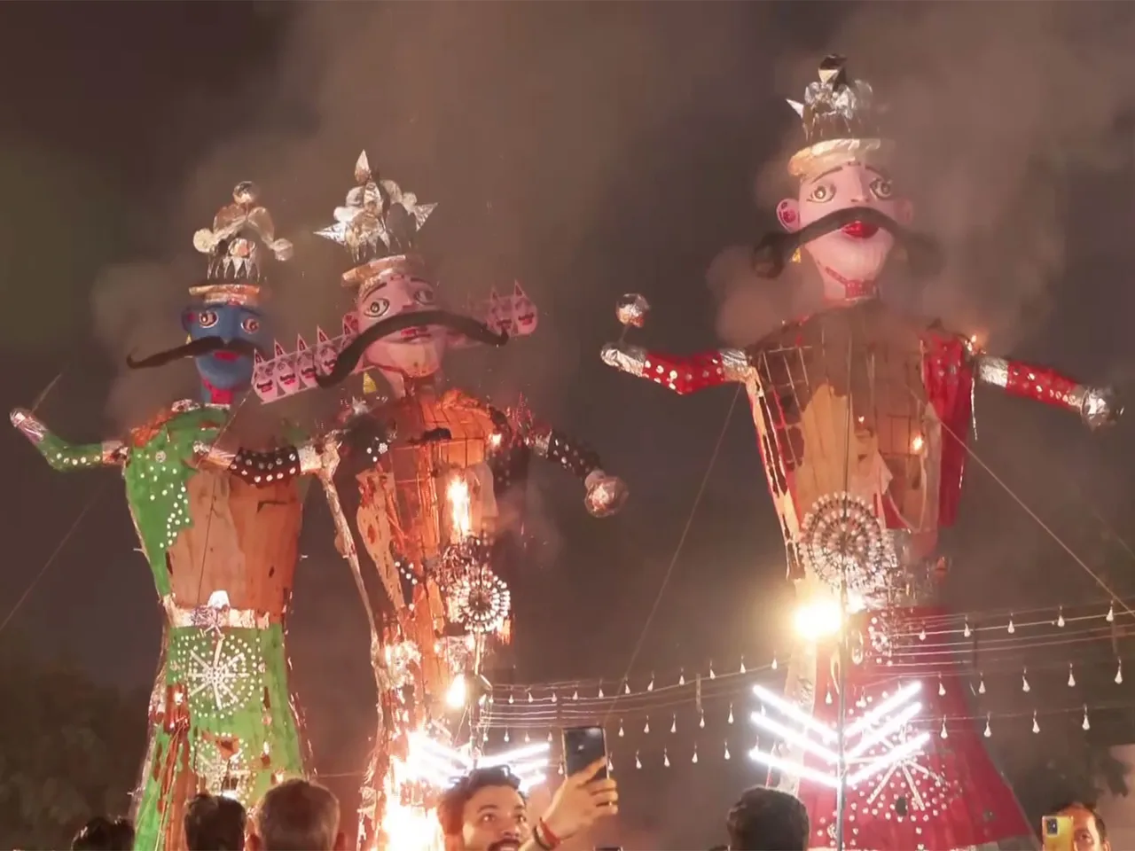 'Ravan Dahan' performed in Indraprastha Extension in Delhi (Photo/ANI)