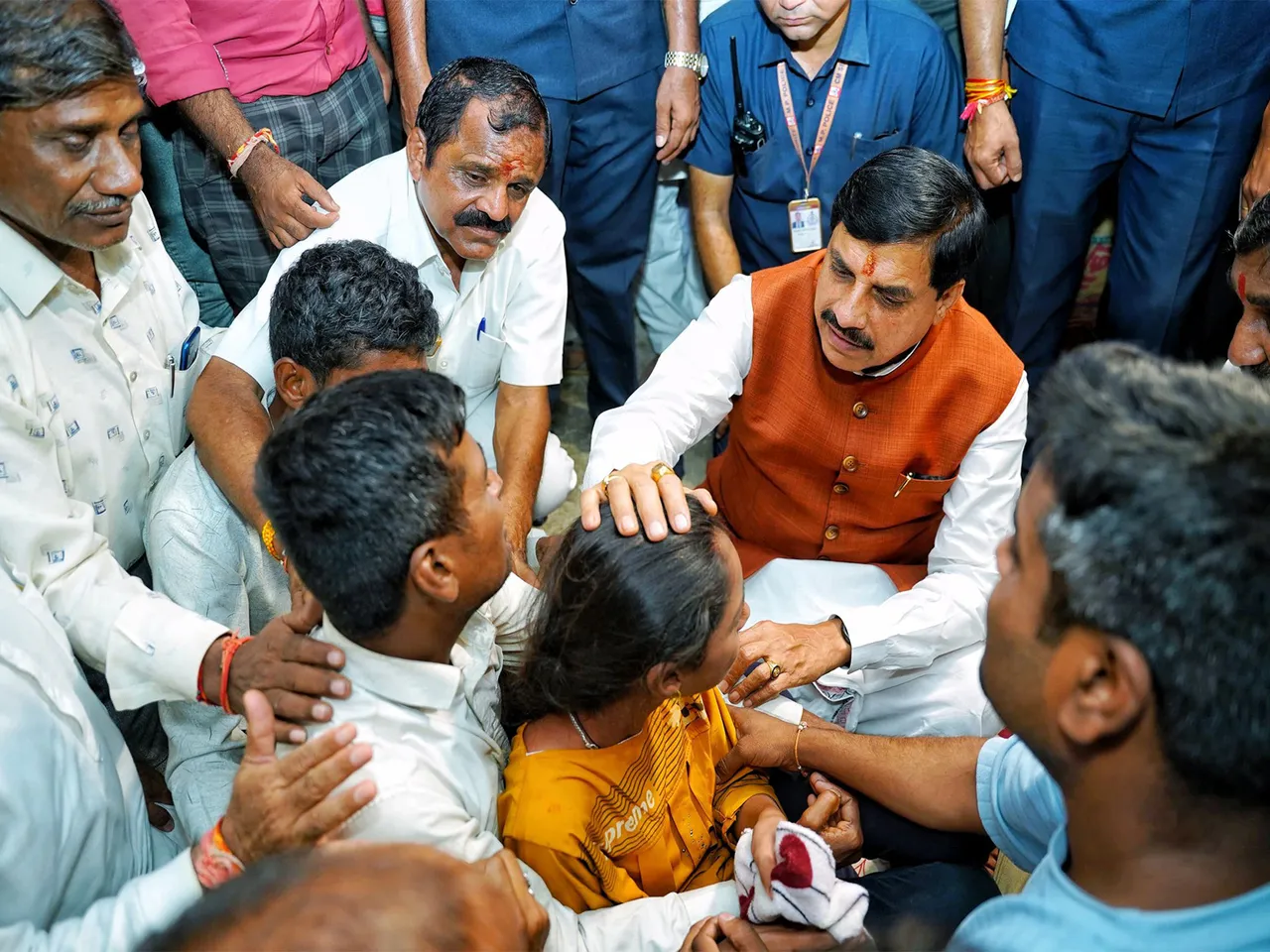 MP CM Mohan Yadav is consoling the bereaved family in Ujjain (Photo / X @DrMohanYadav51)