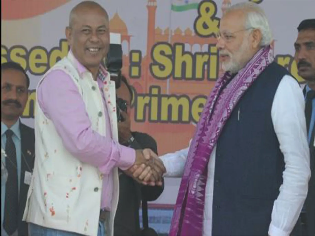 Prime Minister Narendra Modi and Hagrama Mohilary, CEM Bodoland Territorial Council (Photo/X: @narendramodi)