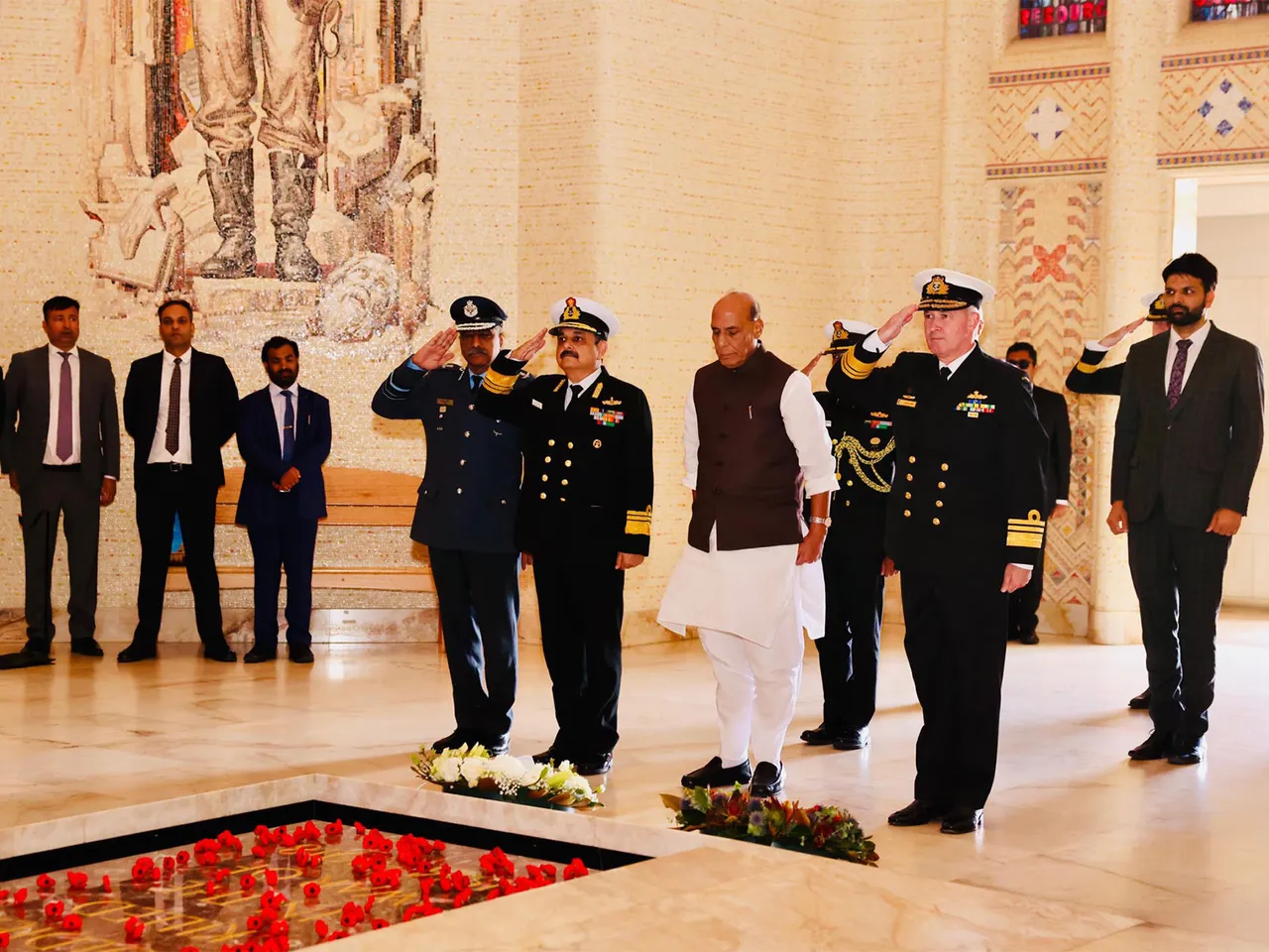 Rajnath Singh pays tribute at Australian War Memorial in Canberra (Photo/@rajnathsingh)