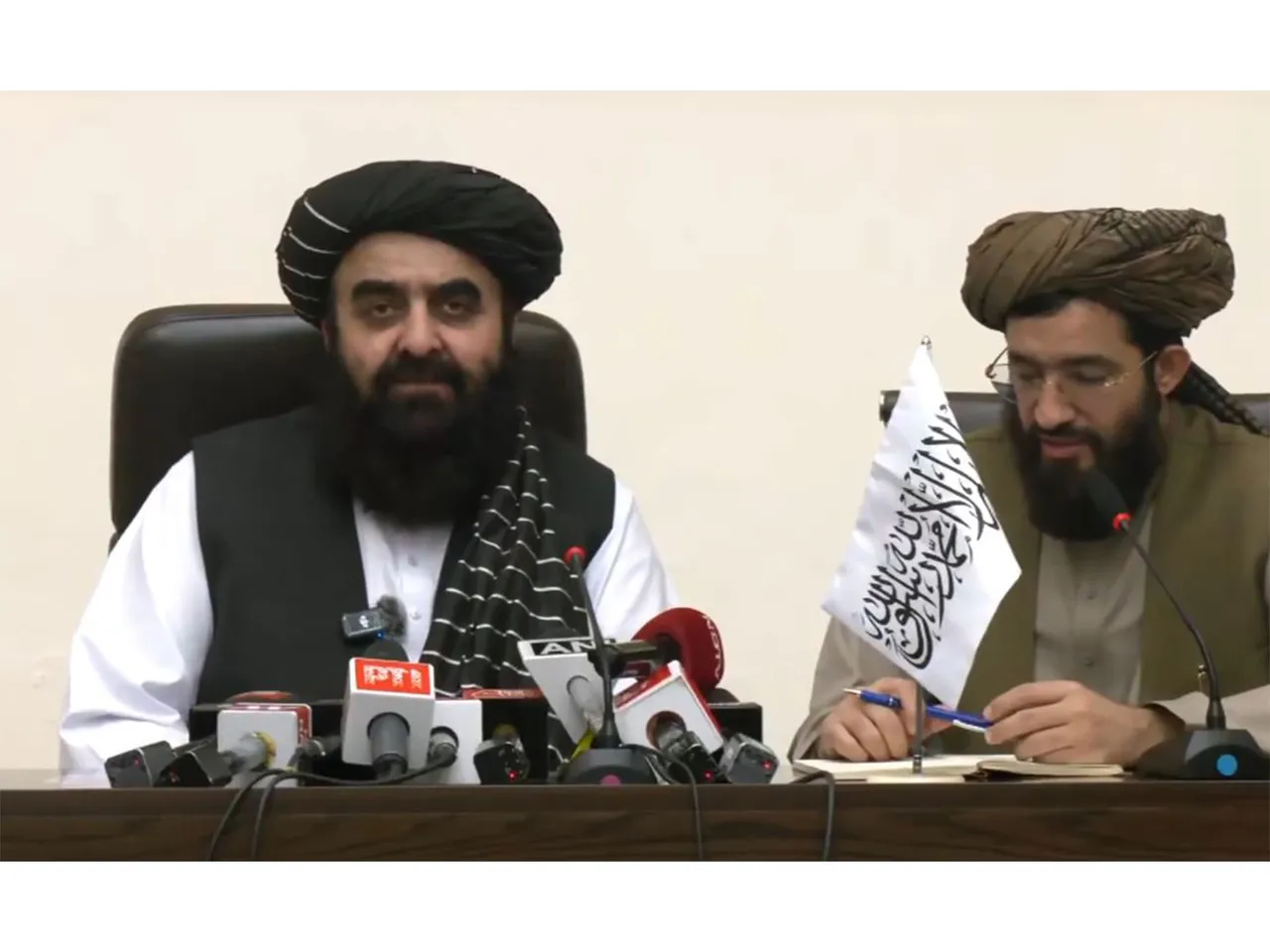 Afghanistan FM Mawlawi Amir Khan Muttaqi addressing a press conference in Delhi (Photo/ANI)