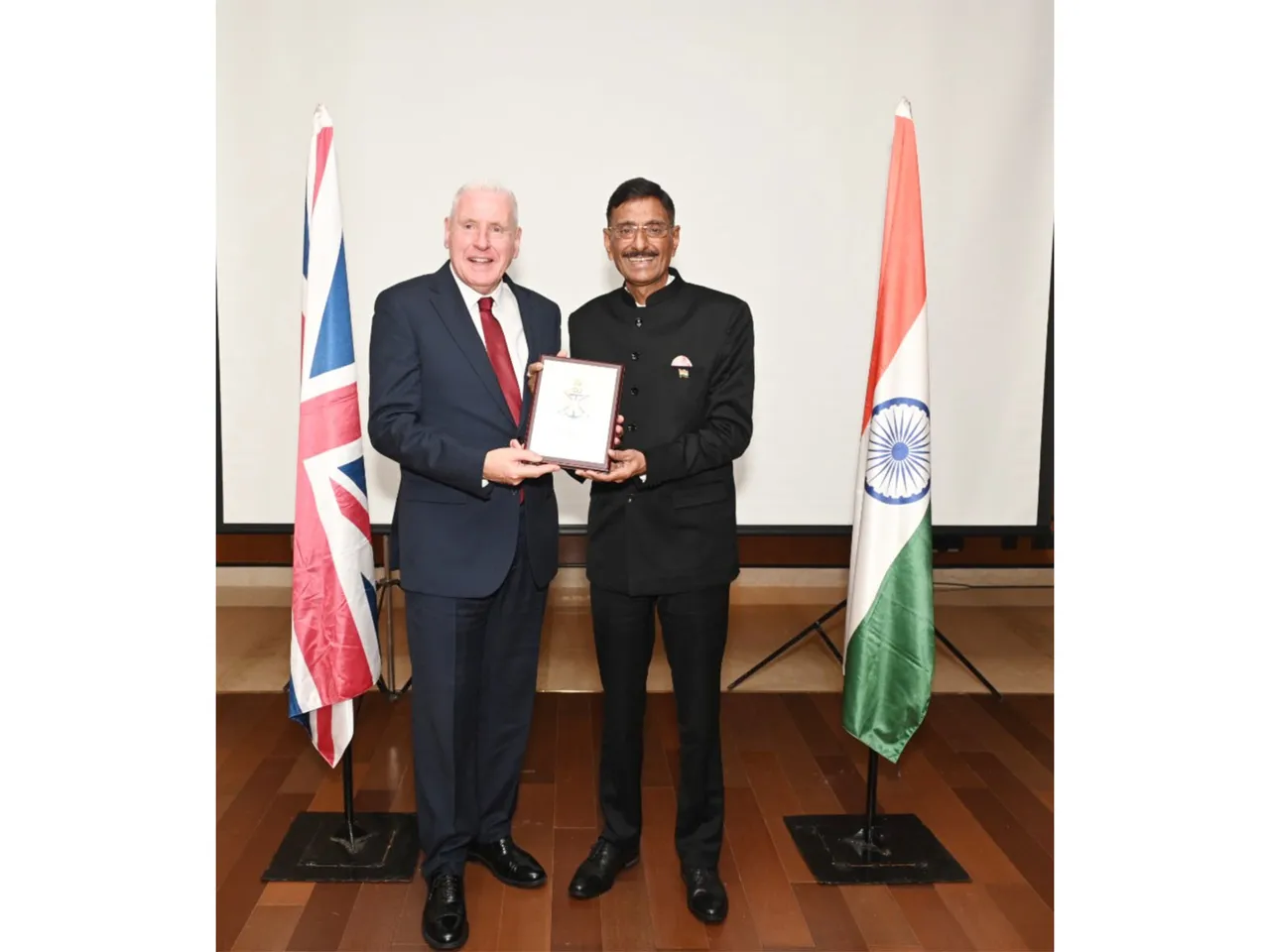 State Defence Minister Sanjay Seth meets Minister of State for Defence of UK Vernon Coaker in Mumbai (Photo/Ministry of Defence)