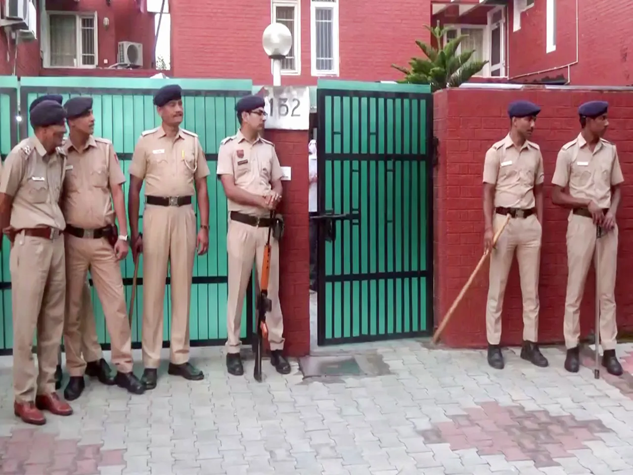 A 6-member SIT arrives outside the residence of senior Haryana IPS officer Y Puran Kumar, who died allegedly due to suicide earlier in the month. (FilePhoto/ANI)