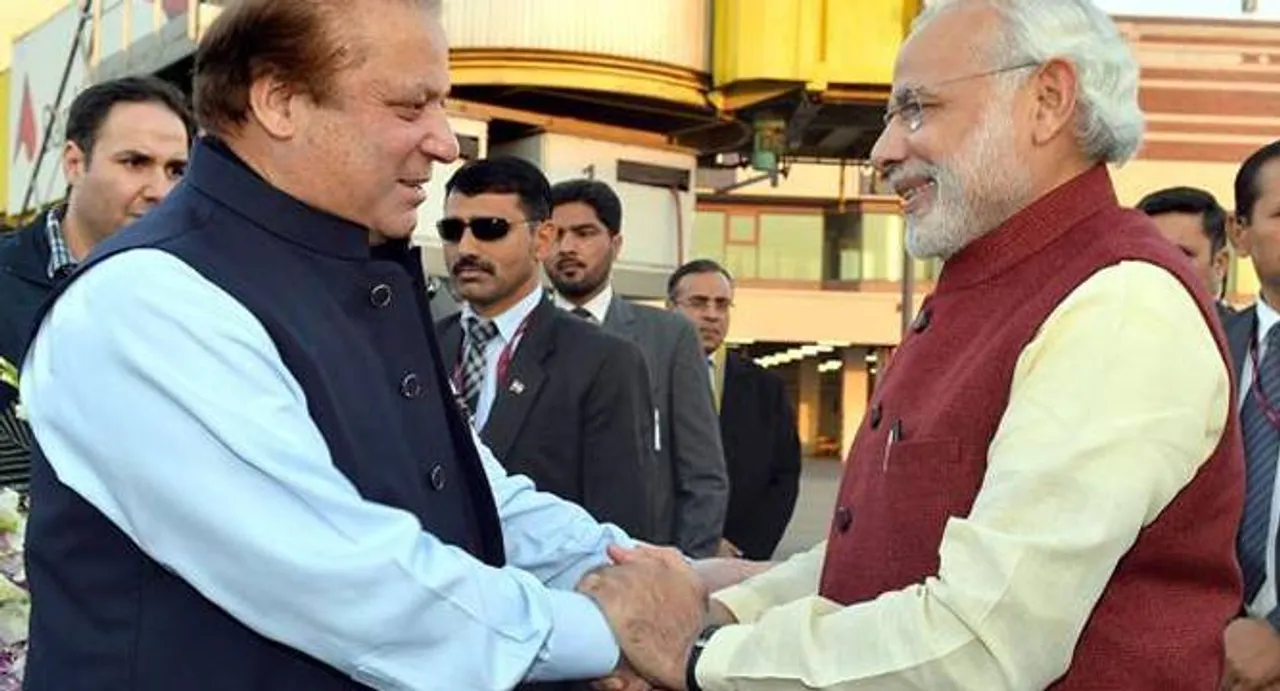 Pak court rejects petition challenging Modi's Lahore visit