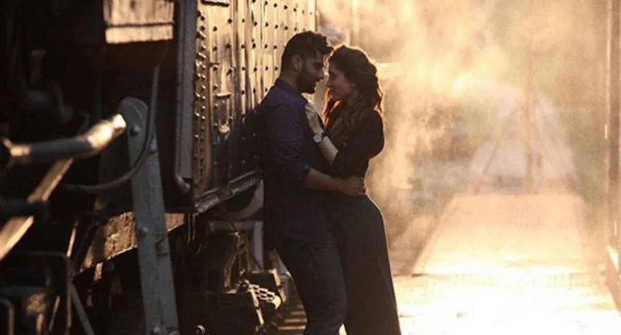 â€˜Ki and Kaâ€™ first look: Arjun Kapoor, Kareena Kapoor are busy romancing