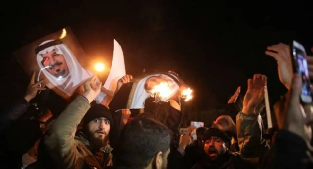 Protesters storm Saudi Embassy in Iran after Shiite cleric's execution