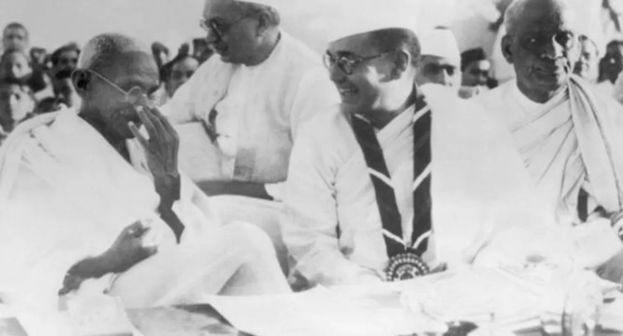 Website releases papers detailing day before Bose plane crash