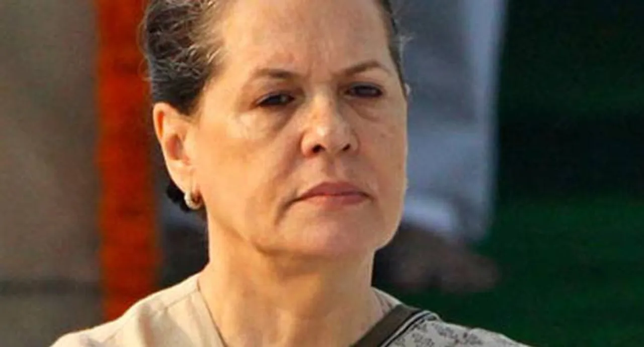 Earthquake: Sonia asks CMs to ensure immediate relief, rescue ops