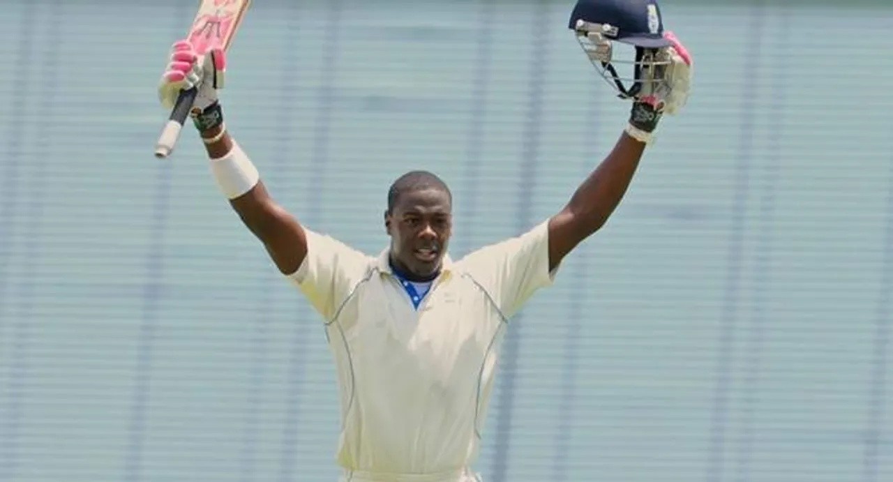 Brathwaite fireworks light up rainy Sydney Test