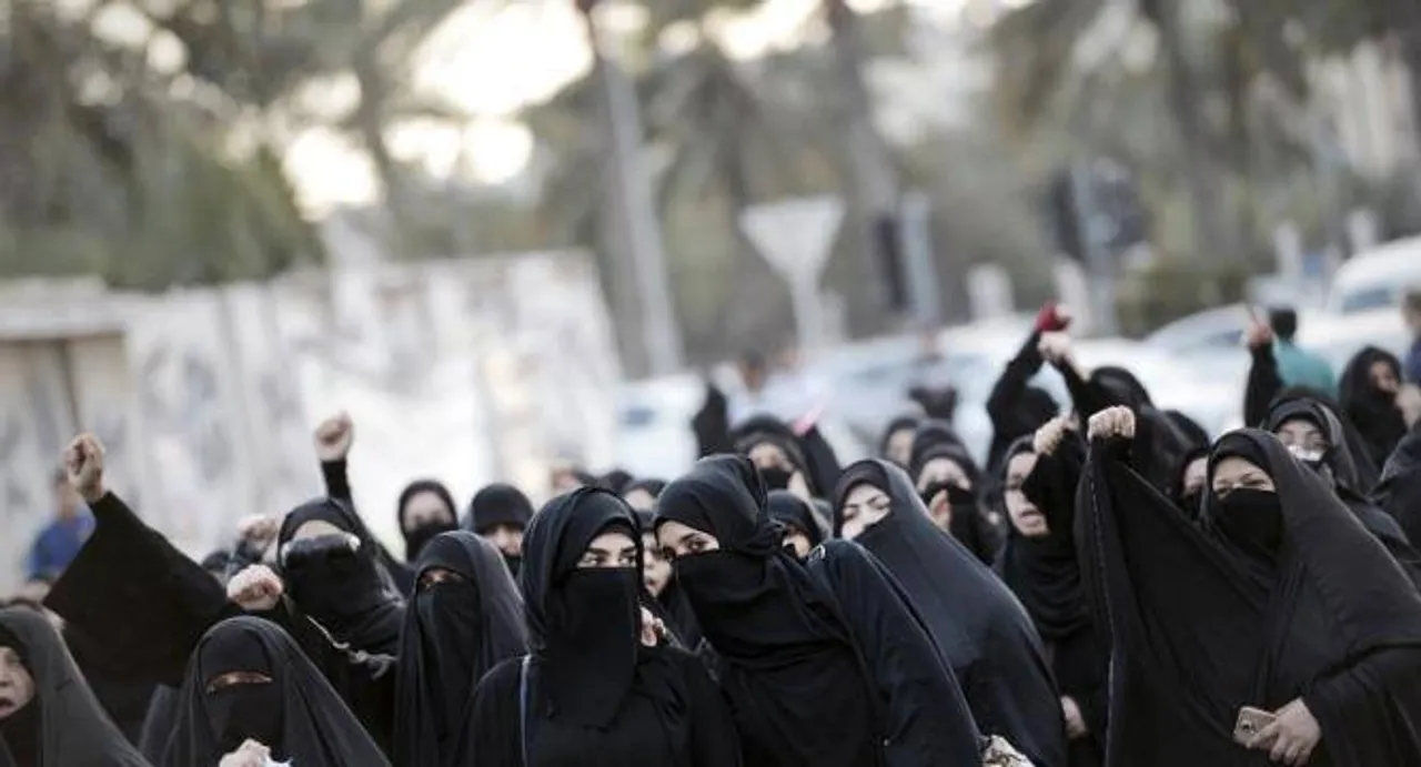 Bahrain follows Saudi in cutting ties with Iran