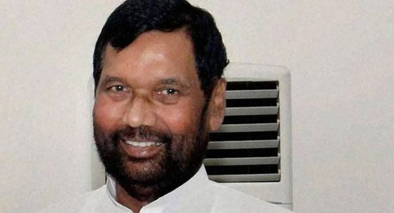 Paswan says â€˜jungle raj is backâ€™ in Bihar after cop shot dead