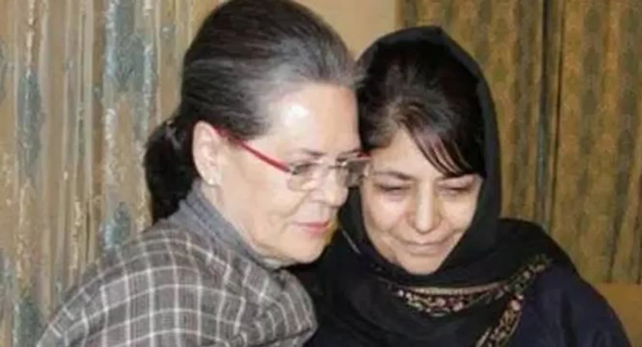Sonia Gandhi, Nitin Gadkari meet Mehbooba Mufti; suspense continues over govt formation in J-K