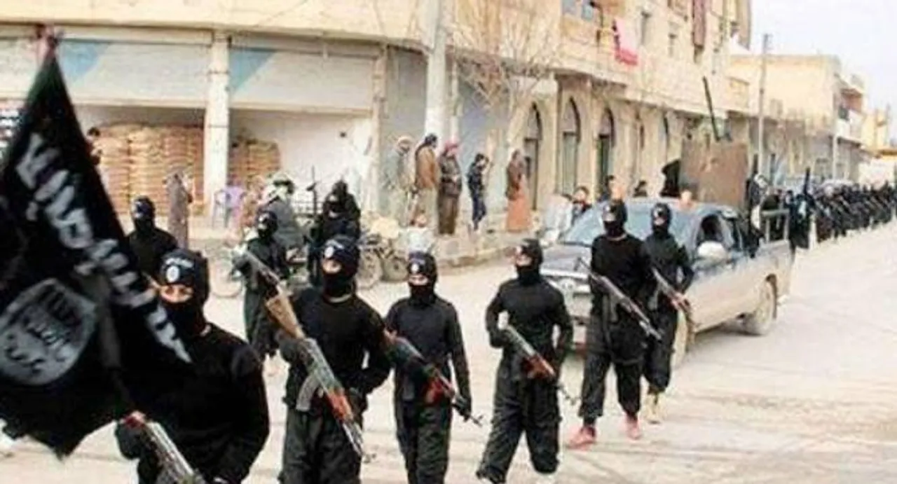 ISIS burns its fighters alive for letting Ramadi fall