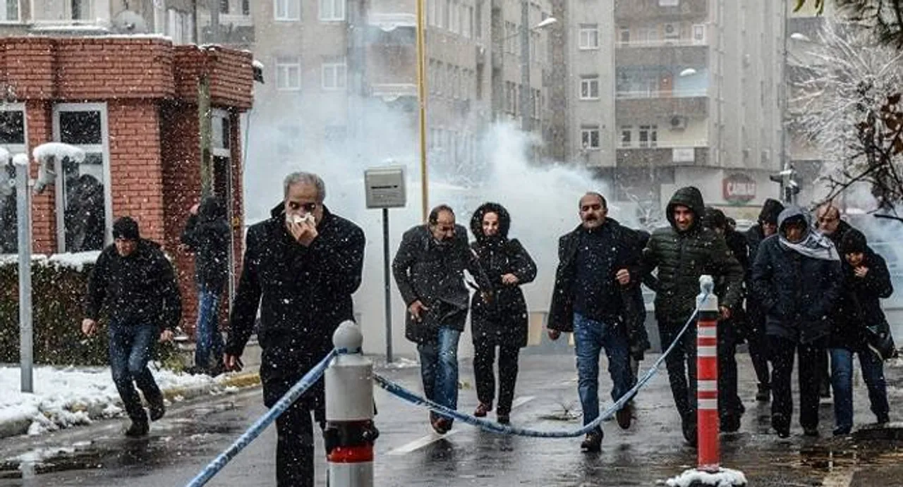 Five killed, 39 wounded in PKK bomb attack in southeast Turkey 