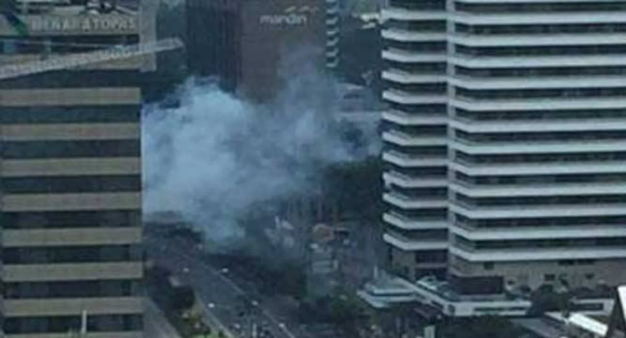 Serial blasts rock Indonesian capital Jakarta; 7 dead