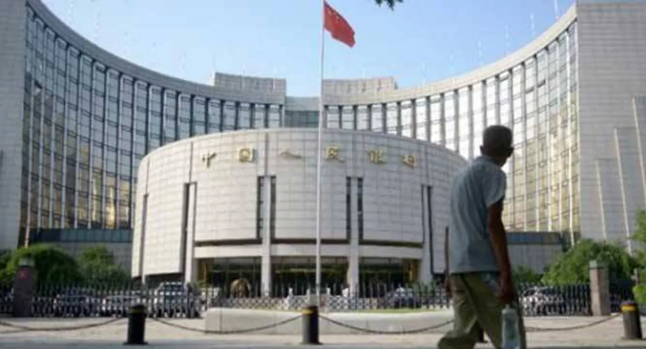 China bank lending slides in December despite loosening