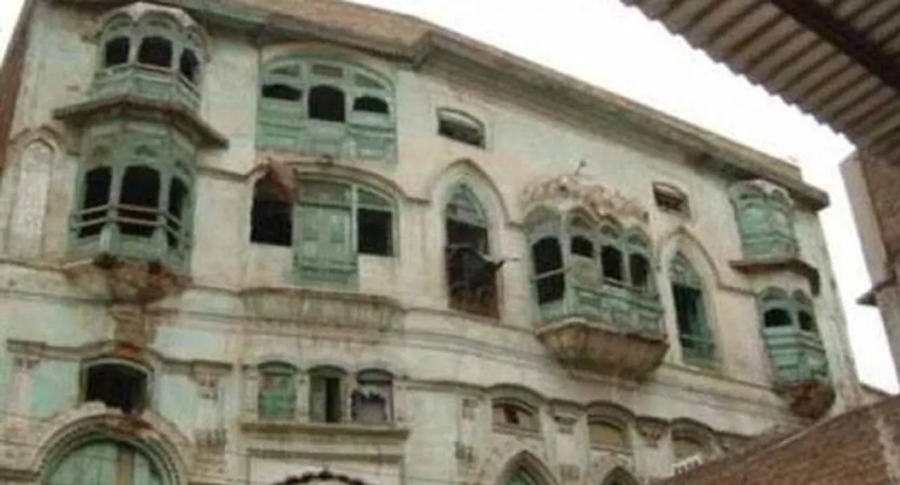 Raj Kapoor's birthplace in Peshawar partially demolished