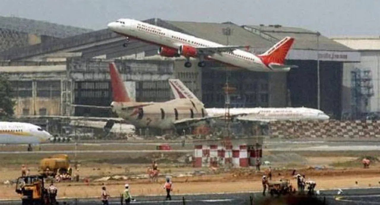 Dog keeps 4 flights hover in skies, forces one to abort take-off