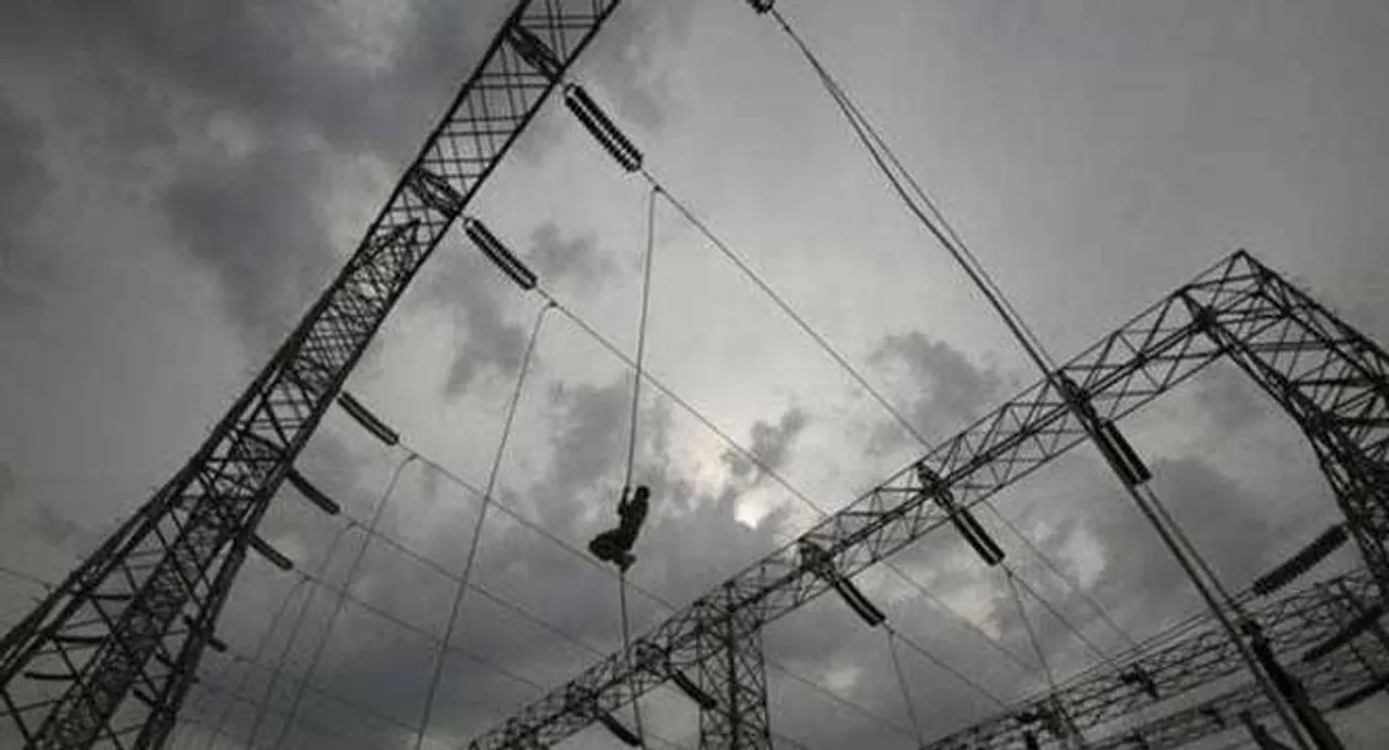 Row over audit: SC seeks discoms' reply on plea agnst HC order