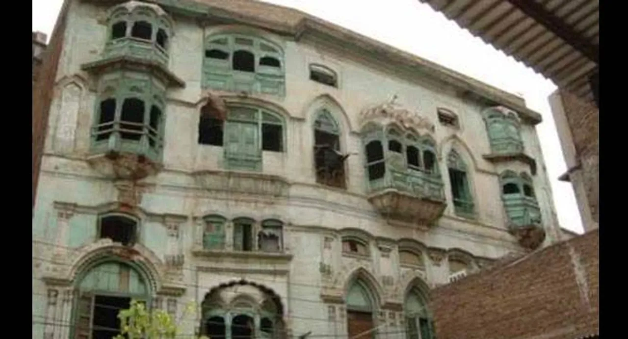 Kapoor Haveli, the historic birthplace of Raj Kapoor in Pakistan, is being demolished 