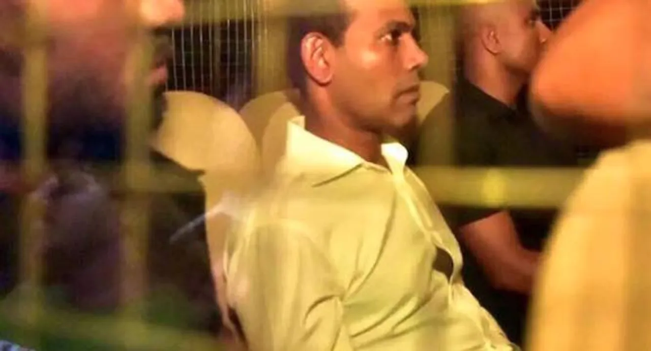 Former Maldives President Nasheed arrives in Colombo to fly to UK for medical care