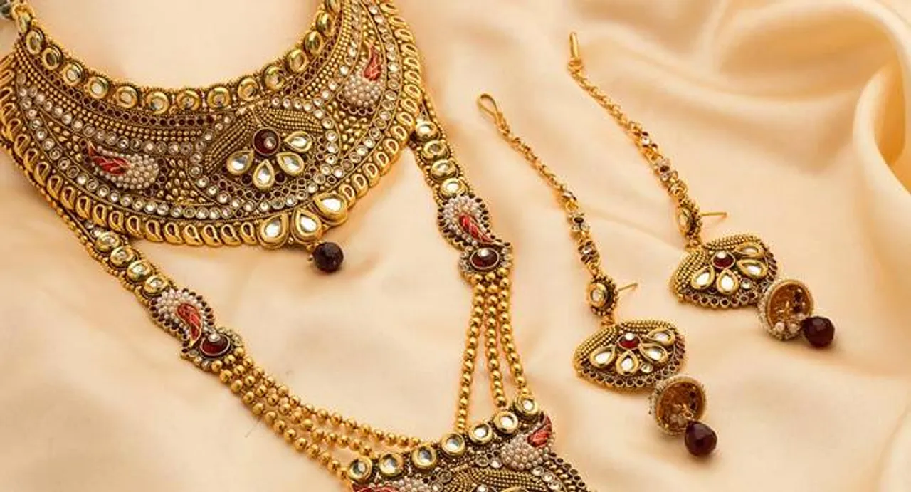 Online retailer Jewel Hub to set up stores