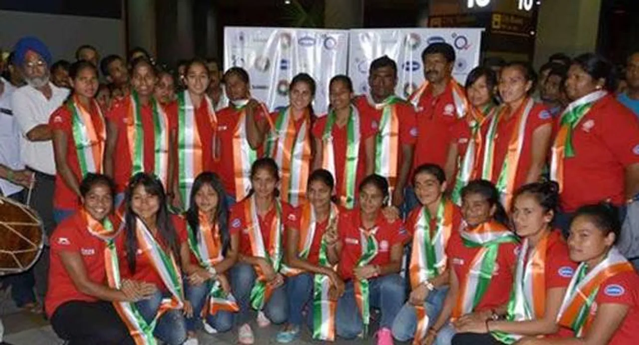 Hockey India welcomes two new academies