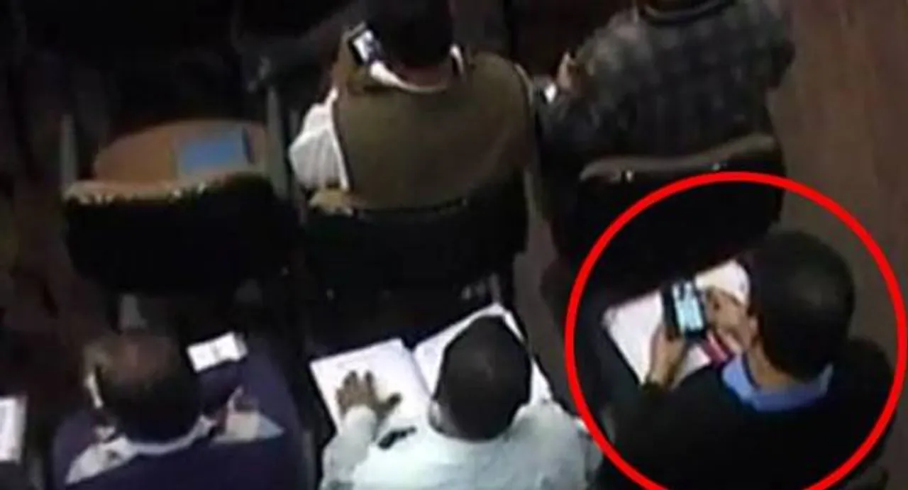 Bhopal civic official caught watching adult content on phone in meeting, suspended