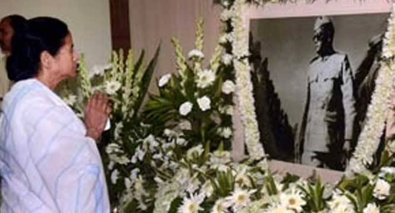 Mamata Banerjee pays tributes to Netaji