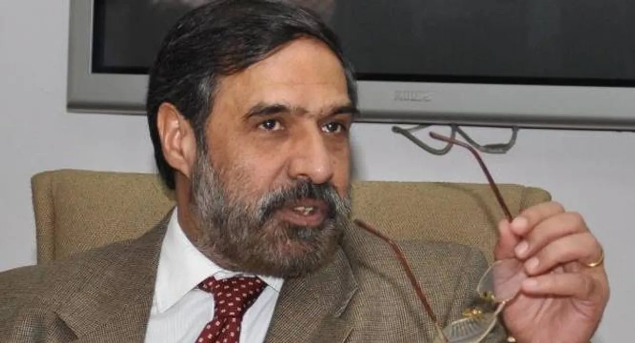 Manner of disclosing Bose files by PM raises doubts: Congress