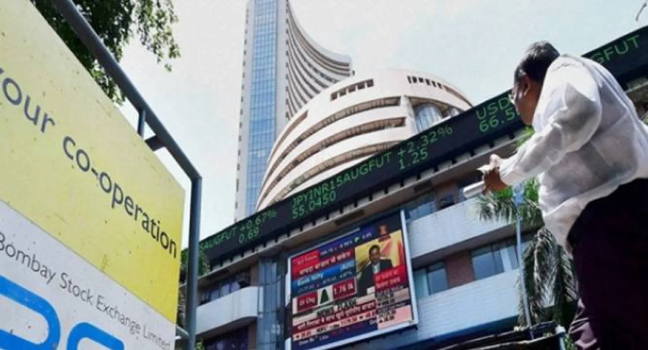Sensex advances for 2nd straight day on stimulus hopes