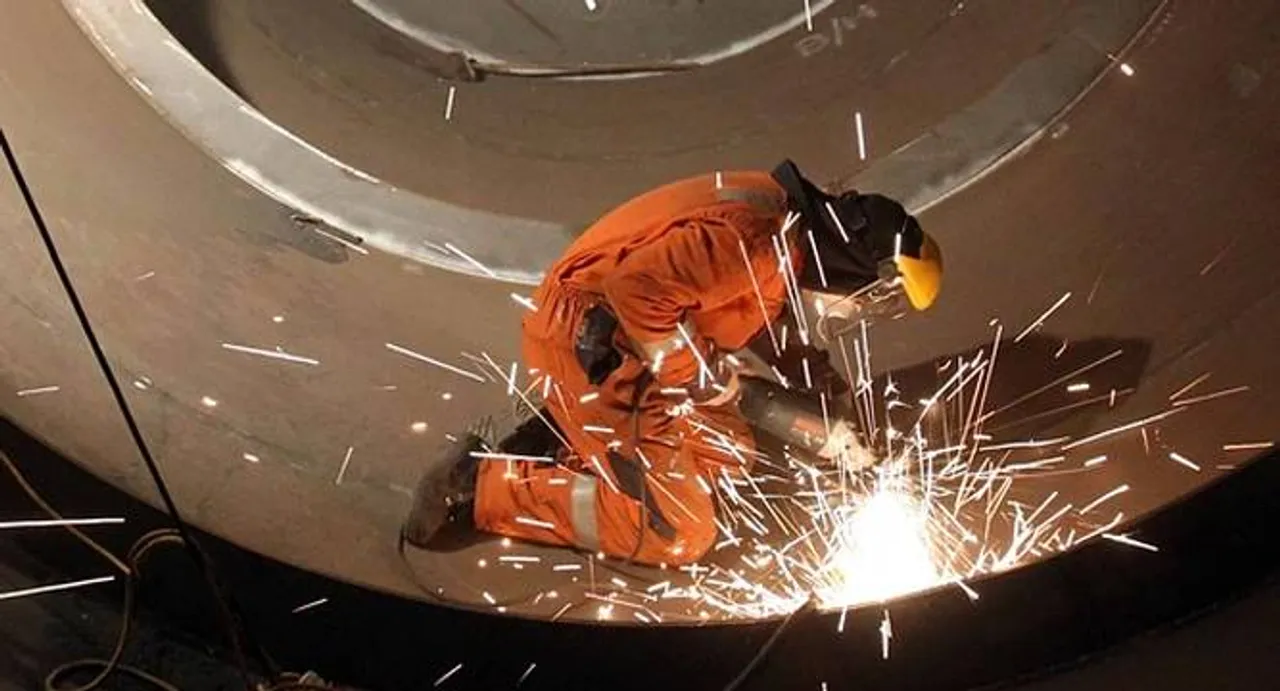 Russian GDP fell 3.7% in 2015: State statistics agency