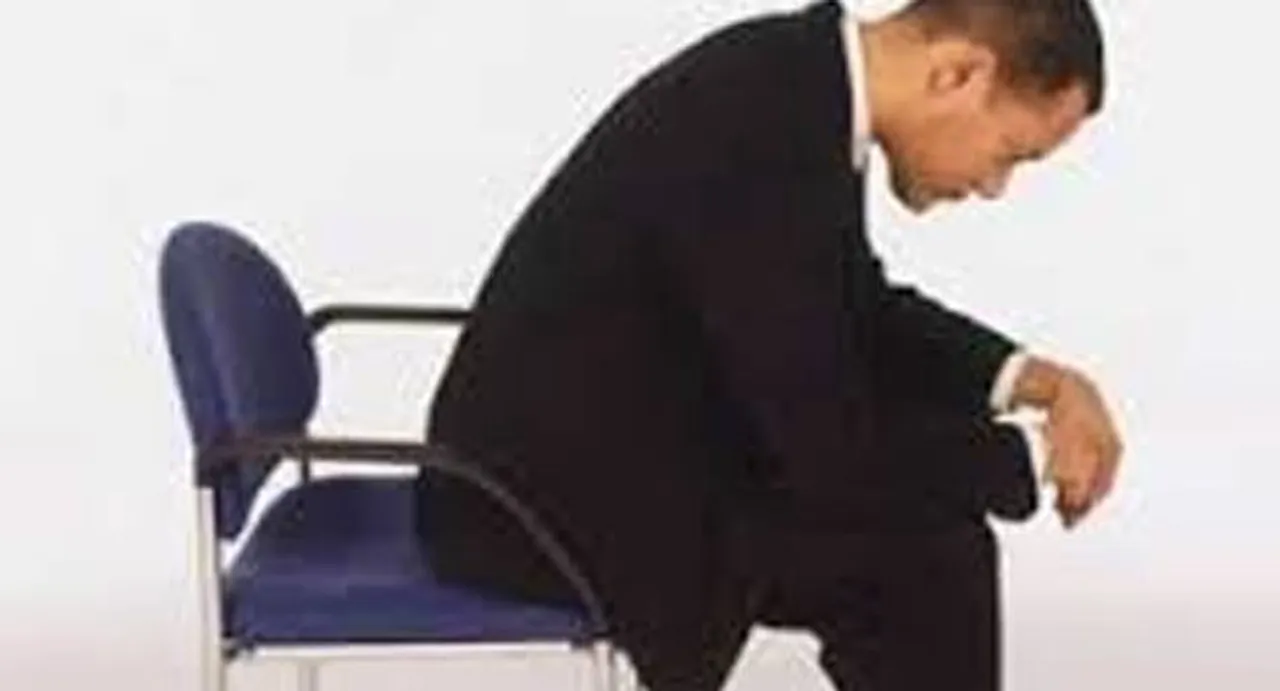 Wear this â€˜smart underwearâ€™ to sit in perfect body posture