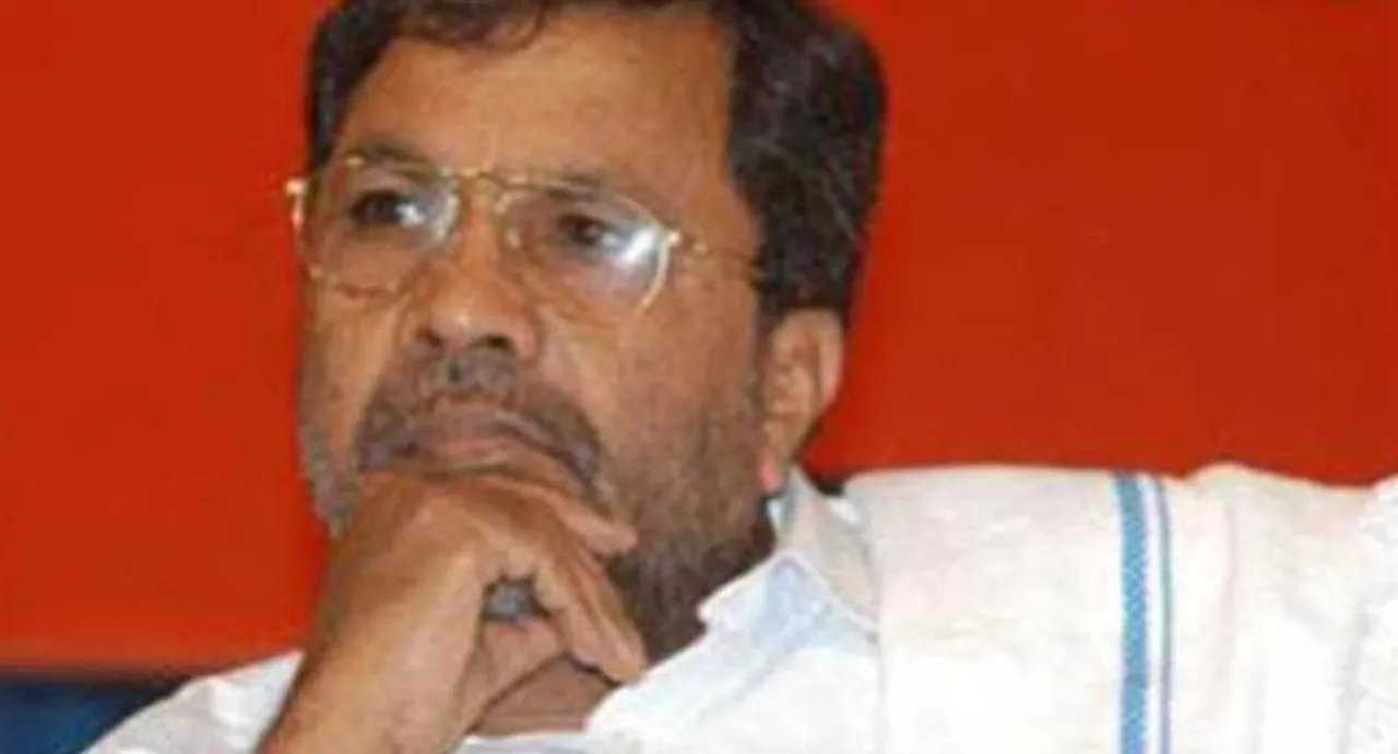Karnataka CM sees some kind of 'elitism' in IT