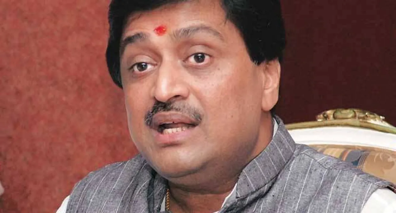 Double standards by Maha gov in plot allotment to Hema: Chavan