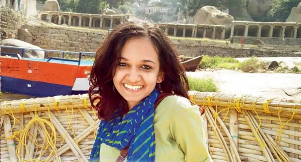Harrowing! Woman asked to remove prosthetic limb, made to carry it around at Mumbai airport
