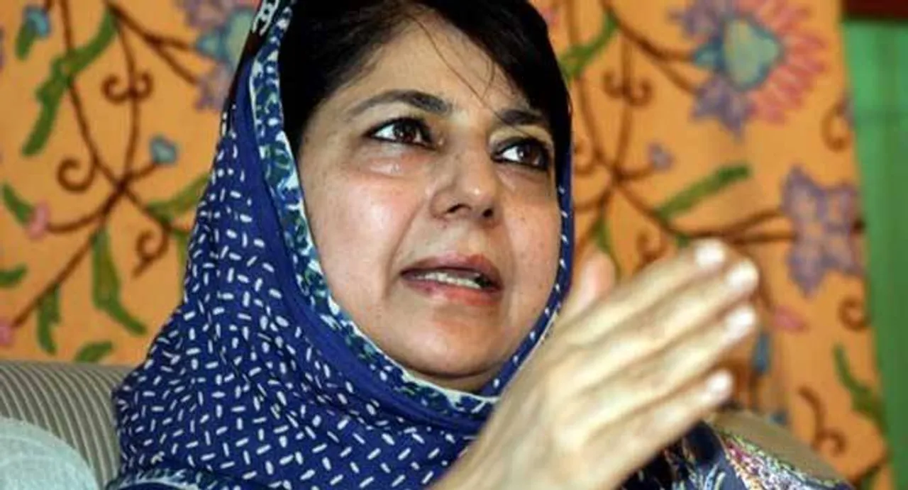 Mehbooba meets Governor, wants CBMs from Centre