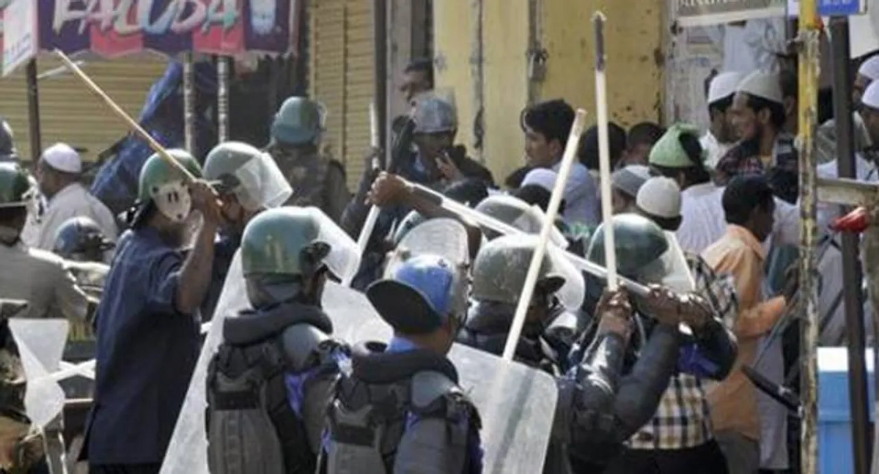 GHMC poll: Tension in old Hyderabad as MIM, Cong clash