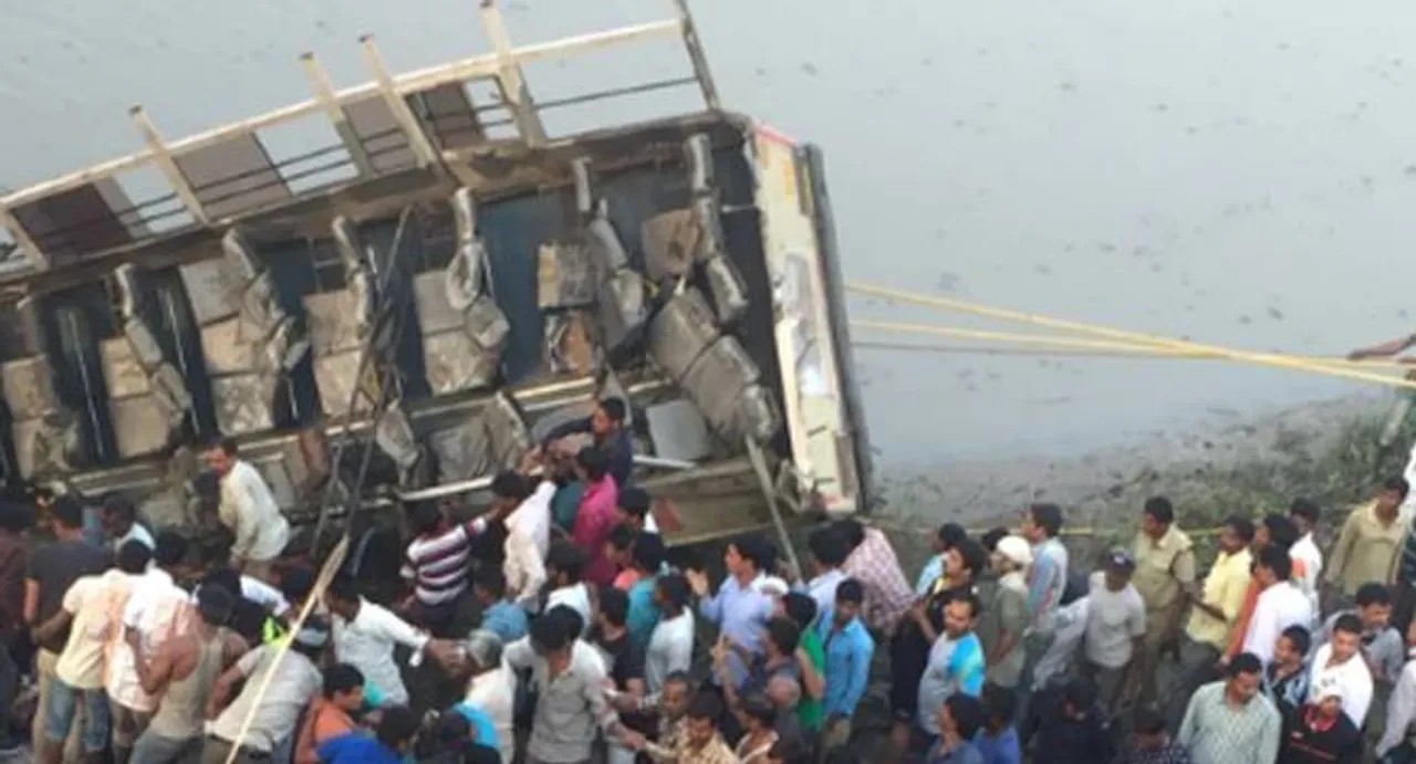 37 killed as bus plunges into river in Gujarat