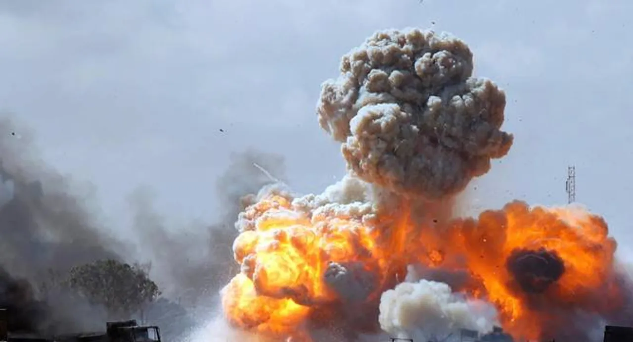 Airstrike hits college in eastern Libyan city, killing 4
