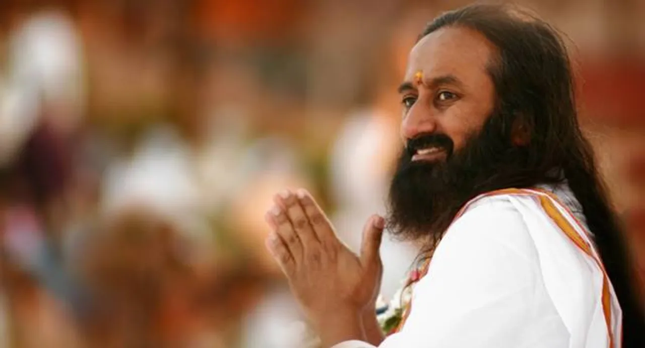 Maharashtra Temple Row: Sri Sri Ravi Shankar suggests solution