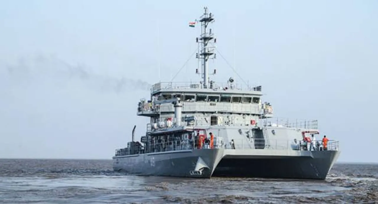 Top Naval officer flags off sailing ships on IFR's last day