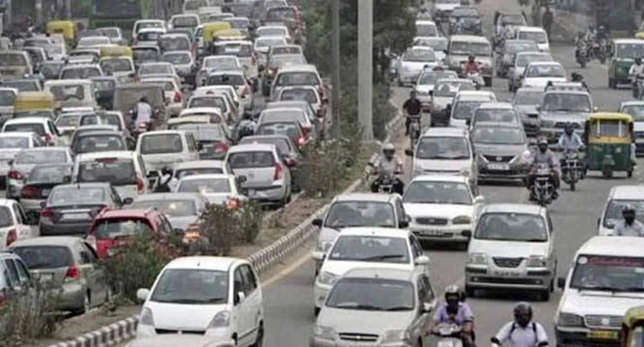 Delhi govt to deliberate on re-introduction of odd-even