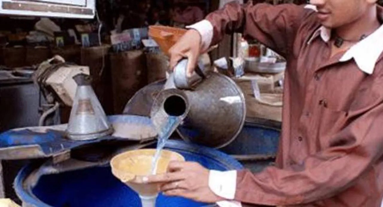 Kerosene rates to rise 17 paise a litre