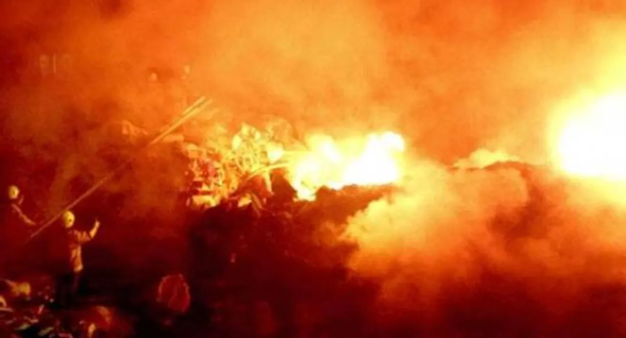 Major fire at plastic godown in Kolkata
