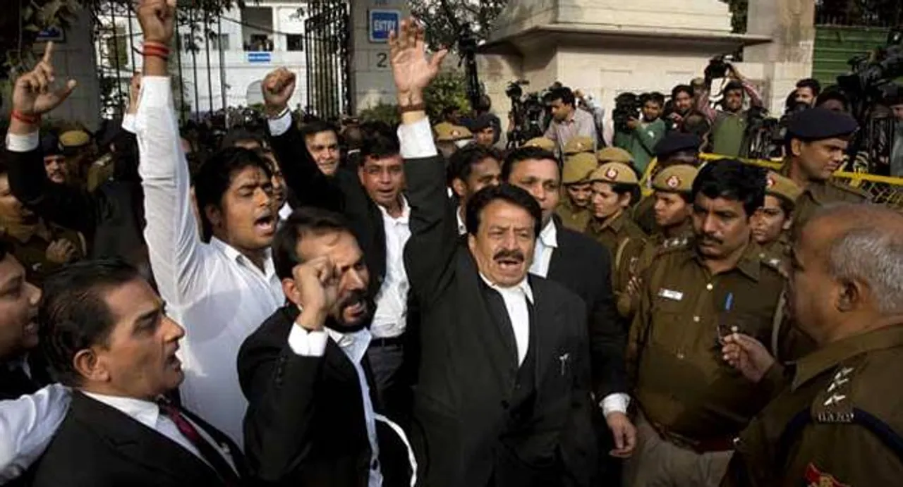 JNU row: Violence breaks out as lawyers attack students, teachers and journalists
