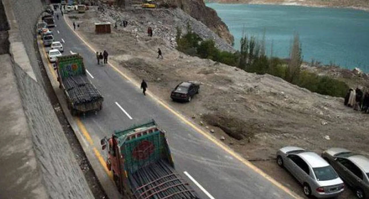First 'Silk Road' train arrives in Tehran from China