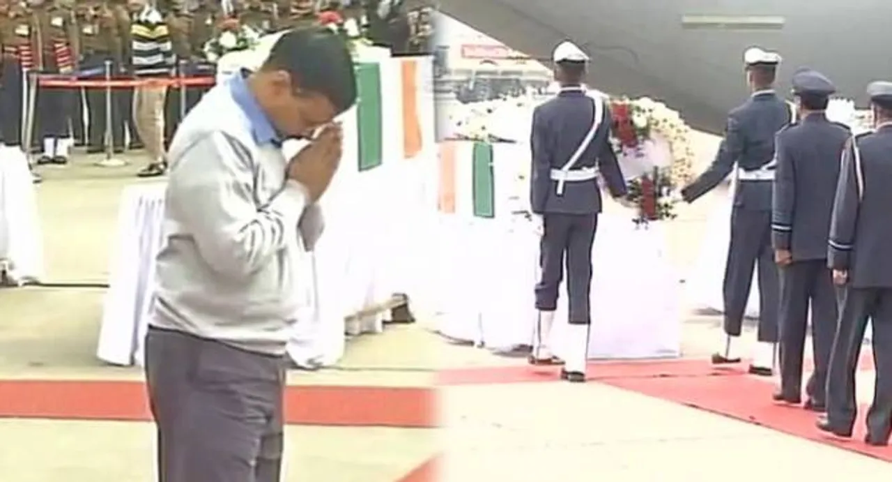 Mortal remains of 9 soldiers who lost their lives in Siachen Avalanche brought to Delhi