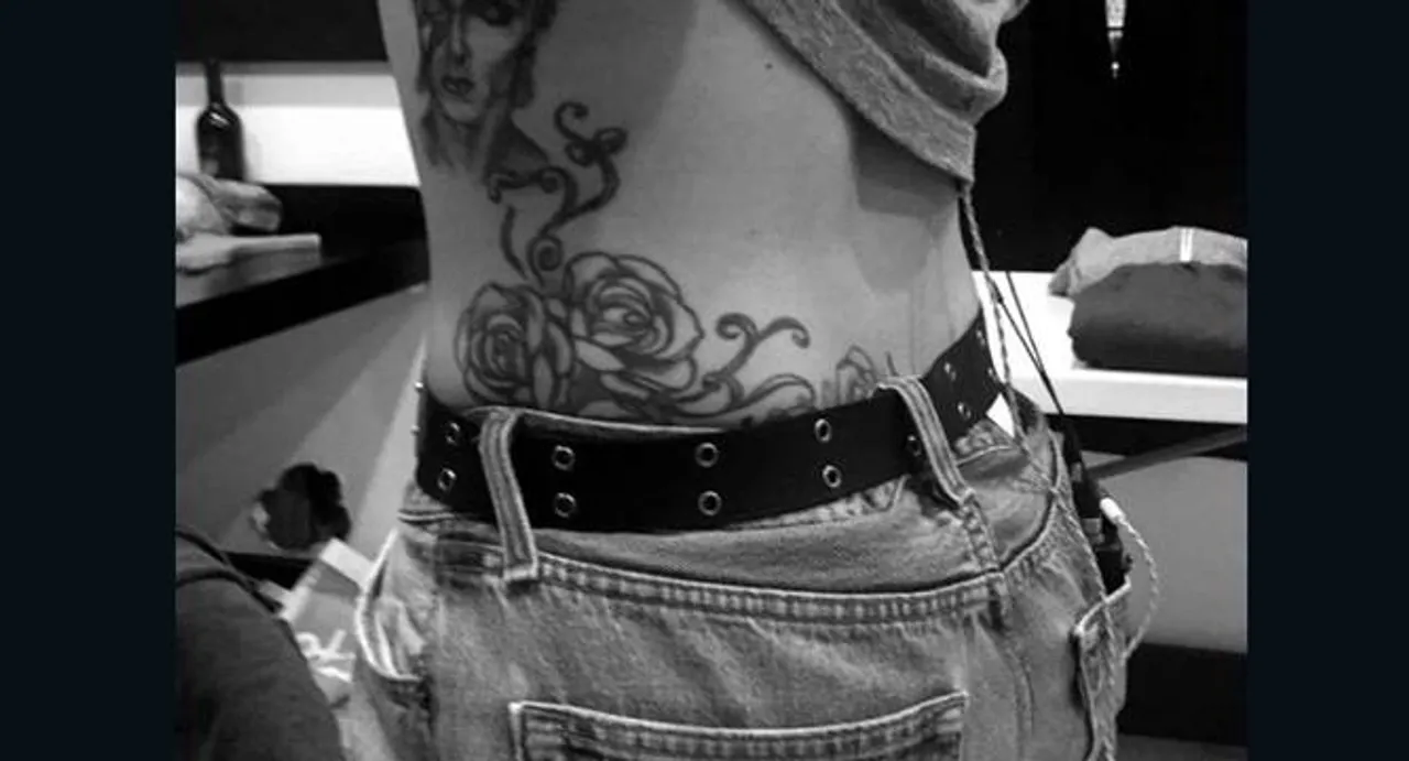 Lady Gaga gets David Bowie tattoo 