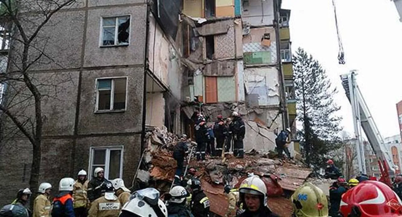  Seven dead as gas blast in Russia collapses building